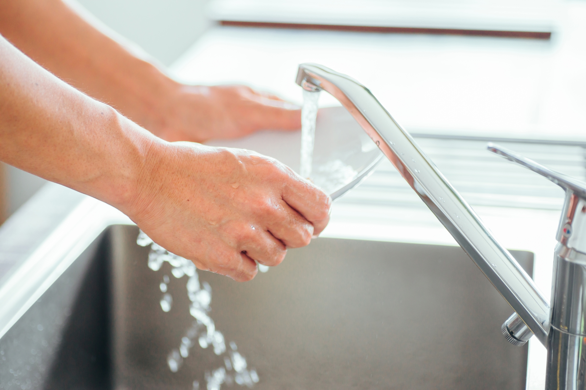 蛇口 掃除
シンクの蛇口のイメージ図