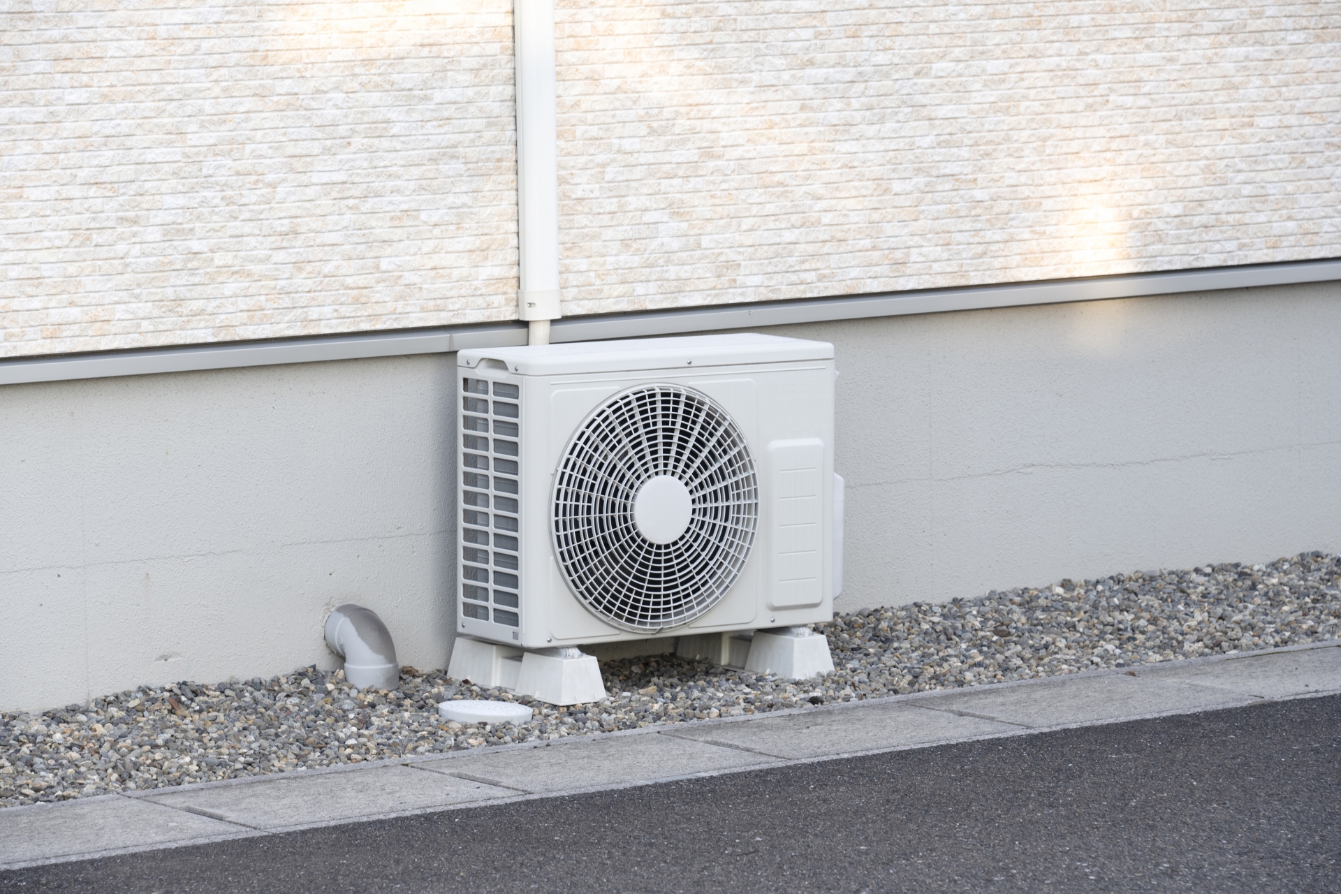 エアコン 室外機 うるさい エアコン 室外機 イメージ図