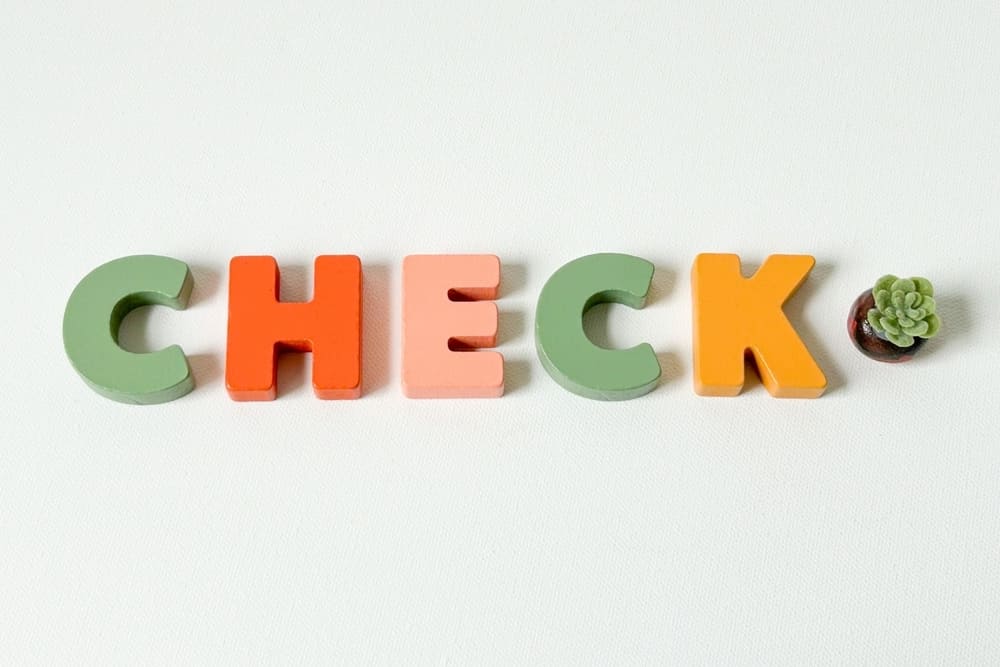 チェック