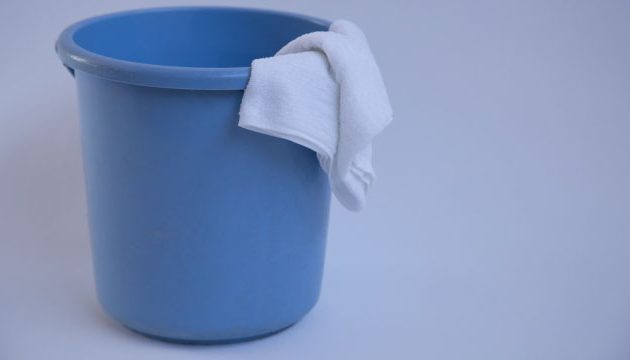 トイレ掃除　石灰化　頑固な汚れ