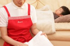 家事を家政婦に任せている共働き夫婦は多いの？