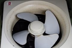 換気扇を掃除する際に注意するべきポイントは？