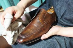 「靴磨き」は縁起がいい？新年を迎える前に足元からピカピカにして気持ちもスッキリ