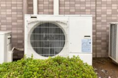 エアコンの室外機がうるさい原因は？騒音の理由と音別の対策方法を徹底解説